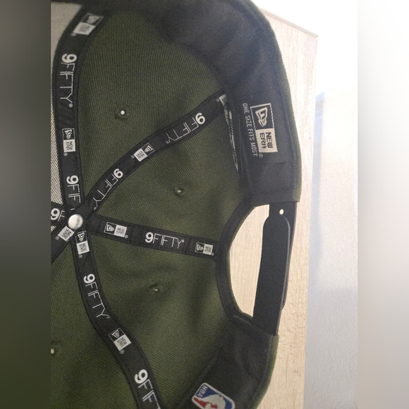 Miami Heat New Era Olive 9FIFTY Snapback Hat Mens Cap NBA Basketball - Picture 5 of 5